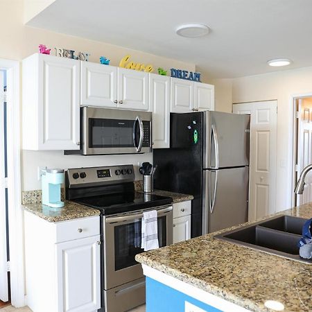 Dolphin Bay In Boca Ciega Resort - 2Br, Pool, Bay View セント・ピーターズバーグ エクステリア 写真