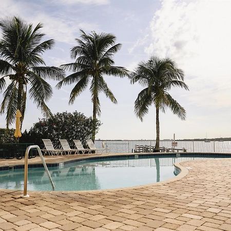 Dolphin Bay In Boca Ciega Resort - 2Br, Pool, Bay View セント・ピーターズバーグ エクステリア 写真
