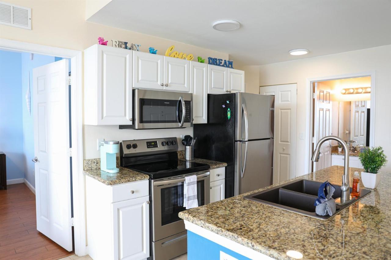 Dolphin Bay In Boca Ciega Resort - 2Br, Pool, Bay View セント・ピーターズバーグ エクステリア 写真