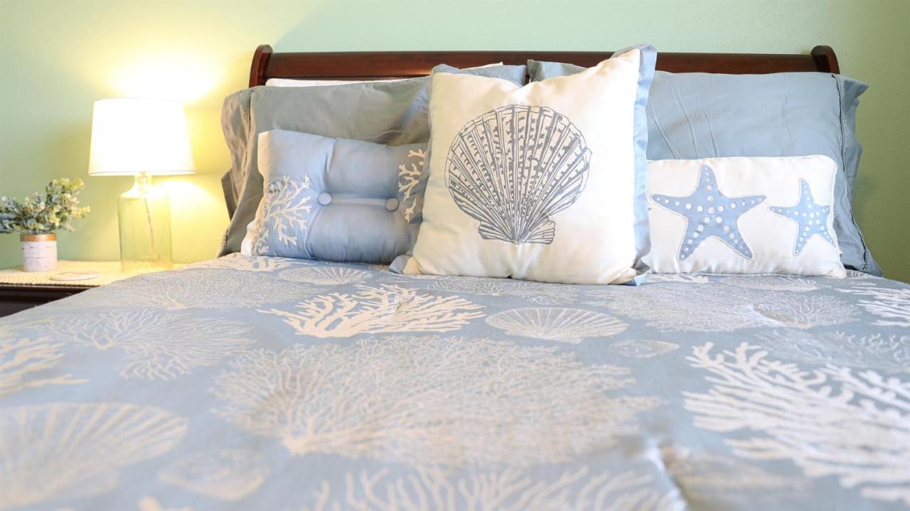 Dolphin Bay In Boca Ciega Resort - 2Br, Pool, Bay View セント・ピーターズバーグ エクステリア 写真