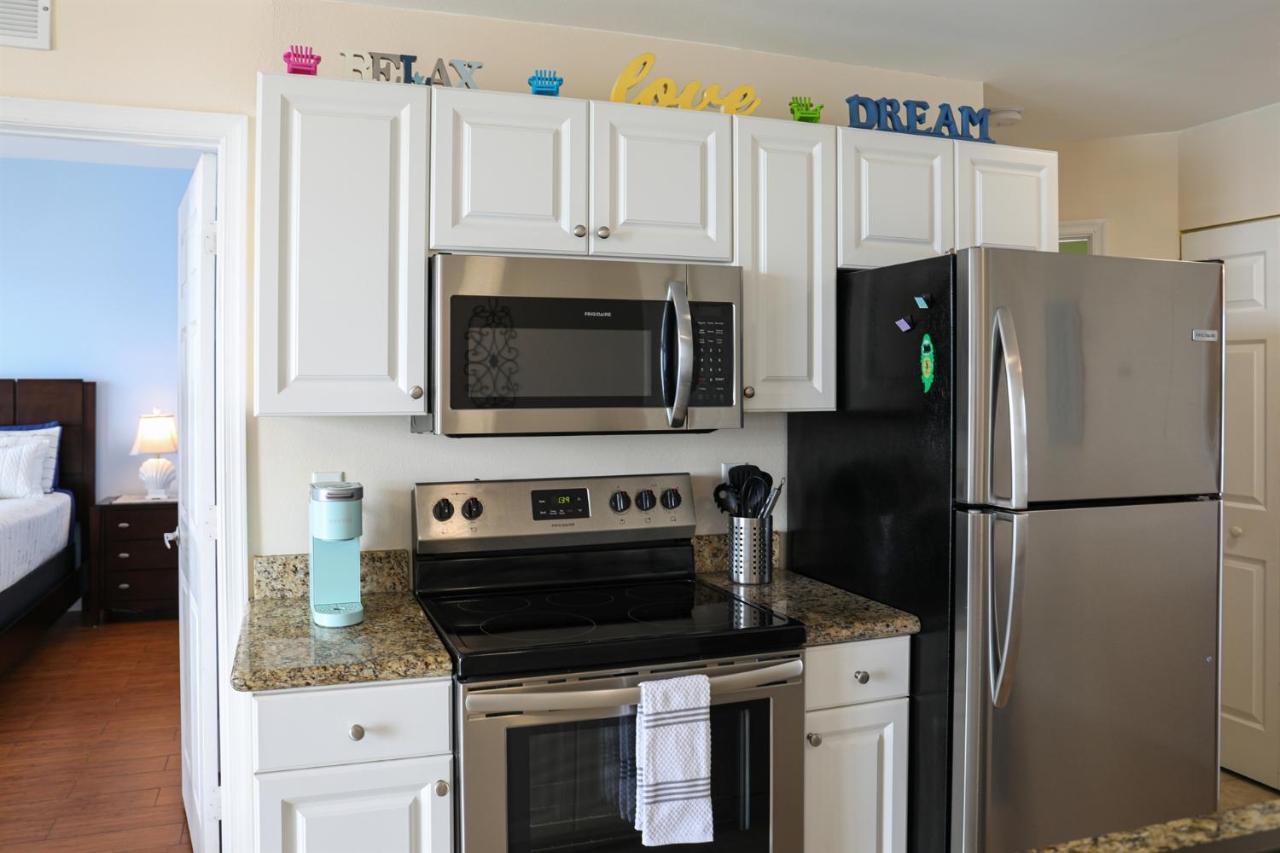 Dolphin Bay In Boca Ciega Resort - 2Br, Pool, Bay View セント・ピーターズバーグ エクステリア 写真